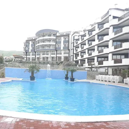 Royal Palm 2*